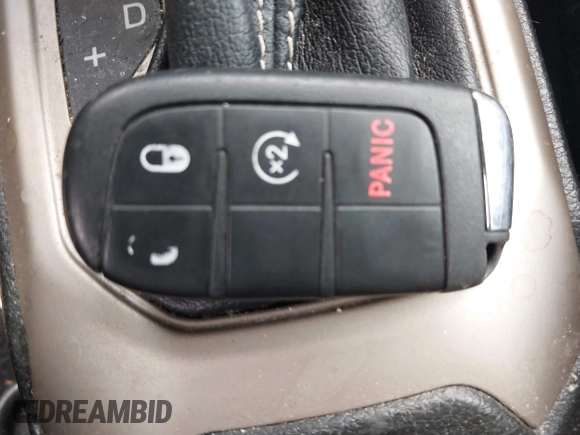 2017 Jeep Renegade Limited with VIN ZACCJBDB9HPE72768, listed as a IAAI auction lot 41506030 with 93,657 mi miles and . Bid and sale history available at DreamBid. Image 11.