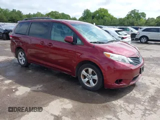 2014 Toyota Sienna LE AAS с VIN 5TDKK3DC4ES498443, выставлен на аукционе IAAI как лот 42320162 с пробегом 120 949 миль миль и . История ставок и продаж доступна на DreamBid. Изображение 1.