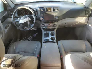 2011 Toyota Highlander with VIN 5TDBK3EH7BS053667, listed as a Copart auction lot 82446274 with 198,690 mi miles and Salvage Title. Bid and sale history available at carsss.com. Image 8.
