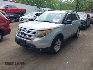 2011 Ford Explorer XLT with VIN 1FMHK7D88BGA71359, listed as a IAAI auction lot 42162122 with 171,530 mi miles and . Bid and sale history available at carsss.com. Image 2.
