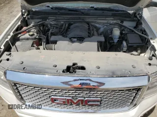 2015 GMC Sierra 1500 Denali z VIN 3GTU2WEC8FG297797, wystawiony jako Copart lot #54123795 z przebiegiem 47 538 mil mil oraz Szkoda całkowita • Salvage title. Historia ofert i sprzedaży dostępna na DreamBid. Obrazek 11.