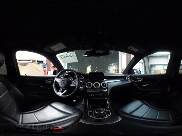 2017 Mercedes-Benz GLC 300 с VIN WDC0G4JB2HF165490, выставлен на аукционе IAAI как лот 42291062 с пробегом 128 363 миль миль и . История ставок и продаж доступна на DreamBid. Изображение 18.
