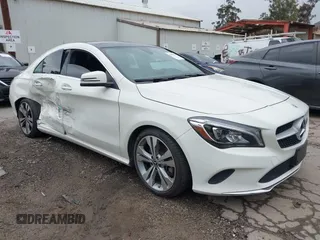 2018 Mercedes-Benz CLA 250 z VIN WDDSJ4GB4JN589309, wystawiony jako IAAI lot #42181016 z przebiegiem 117 913 mil mil oraz . Historia ofert i sprzedaży dostępna na DreamBid. Obrazek 1.