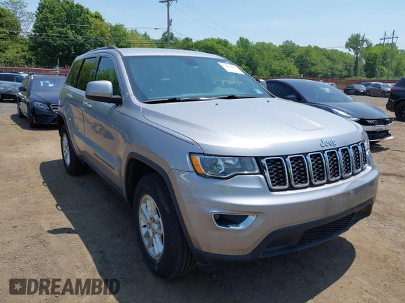 2018 Jeep Grand Cherokee Upland z VIN 1C4RJFAG4JC504649, wystawiony jako IAAI lot #42412066 z przebiegiem 36 729 mil mil oraz . Historia ofert i sprzedaży dostępna na DreamBid. Obrazek 18.