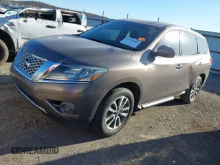 2013 Nissan Pathfinder SL with VIN 5N1AR2MN3DC645866, listed as a IAAI auction lot 41770295 with 155,113 mi miles. Bid and sale history available at carsss.com. Image 2.