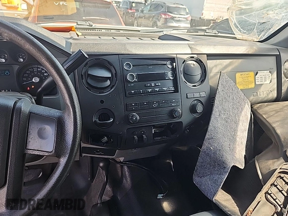2014 Ford F-250 XL with VIN 1FT7X2B61EEB37353, listed as a IAAI auction lot 42587665 with 123,533 mi miles and . Bid and sale history available at DreamBid. Image 24.
