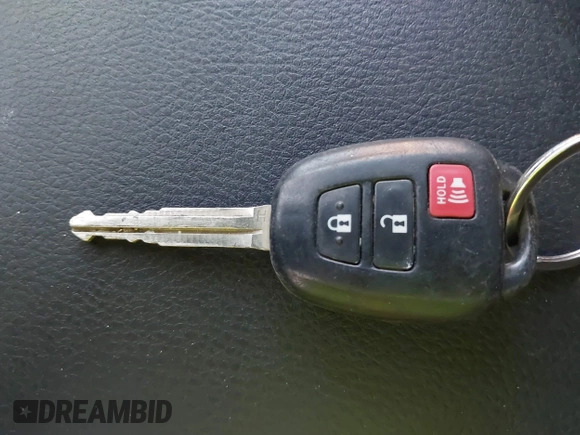 2021 Toyota Tacoma SR z VIN 3TYAX5GN2MT020997, wystawiony jako IAAI lot #40991578 z przebiegiem 81 509 mil mil oraz . Historia ofert i sprzedaży dostępna na DreamBid. Obrazek 11.