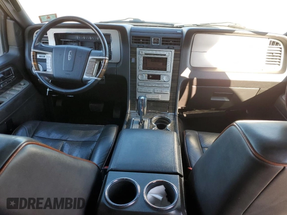 2008 Lincoln Navigator z VIN 5LMFU28518LJ06891, wystawiony jako Copart lot #46435275 z przebiegiem 192 856 mil mil oraz Szkoda całkowita • Salvage title. Historia ofert i sprzedaży dostępna na DreamBid. Obrazek 8.
