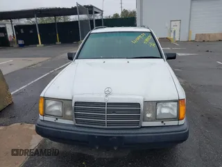 1987 Mercedes-Benz 300 with VIN WDBEB93D4HF025493, listed as a IAAI auction lot 41849239 with 343,514 mi miles and . Bid and sale history available at DreamBid. Image 6.