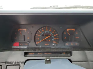 1985 Nissan Sentra z VIN JN1PB15S6FU172045, wystawiony jako Copart lot #54384475 z przebiegiem 134 117 mil mil oraz Szkody całkowita. Historia ofert i sprzedaży dostępna na DreamBid. Obrazek 9.