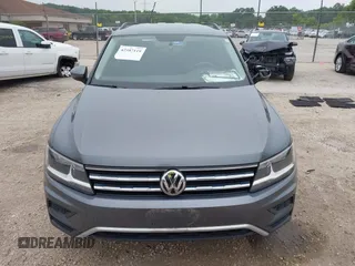 2019 Volkswagen Tiguan S с VIN 3VV1B7AX1KM062009, выставлен на аукционе IAAI как лот 42587119 с пробегом 57 836 миль миль и . История ставок и продаж доступна на DreamBid. Изображение 13.