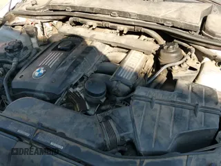 2007 BMW 3 Series 328i z VIN WBAVC53527FZ75041, wystawiony jako IAAI lot #43240788 z przebiegiem 165 460 mil mil oraz . Historia ofert i sprzedaży dostępna na DreamBid. Obrazek 13.