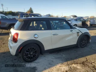2018 MINI Hardtop Cooper S with VIN WMWXP7C59J2A47236, listed as a Copart auction lot 82917104 with 69,195 mi miles and Salvage Title. Bid and sale history available at DreamBid. Image 3.