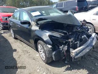 2015 Nissan Altima S with VIN 1N4AL3AP2FN316557, listed as a IAAI auction lot 41930639 with 174,482 mi miles and . Bid and sale history available at carsss.com. Image 1.