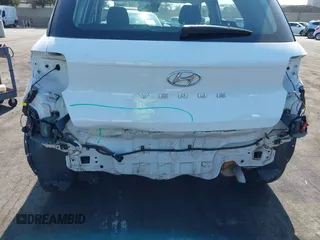 2022 Hyundai Venue Limited with VIN KMHRC8A3XNU185711, listed as a IAAI auction lot 42195088 with 31,957 mi miles and . Bid and sale history available at DreamBid. Image 18.