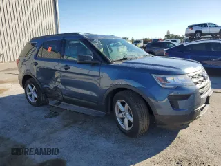 2018 Ford Explorer z VIN 1FM5K7BH1JGC23535, wystawiony jako Copart lot #82462024 z przebiegiem 121 866 mil mil oraz Szkoda całkowita • Salvage title. Historia ofert i sprzedaży dostępna na DreamBid. Obrazek 4.