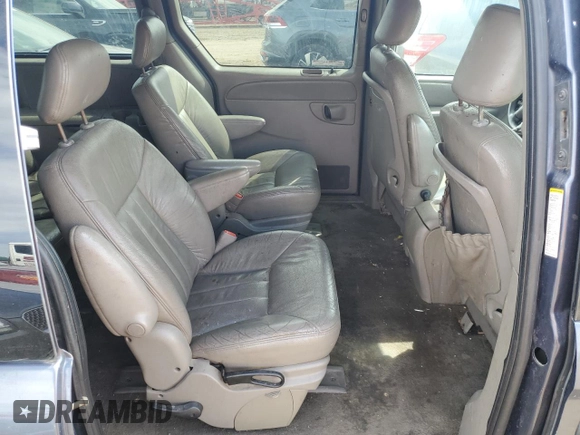 2001 Chrysler Town & Country LXi with VIN 2C4GP54L11R176042, listed as a Copart auction lot 69045254 with 217,421 mi miles and Salvage Title. Bid and sale history available at DreamBid. Image 11.