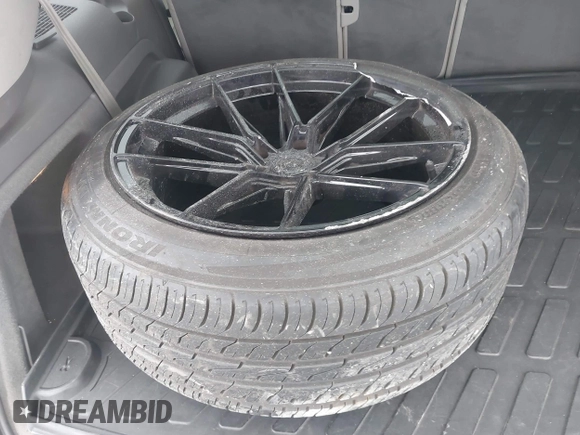 2010 Audi Q7 Premium Plus with VIN WA1LYAFE6AD007439, listed as a IAAI auction lot 42570983 with 96,542 mi miles and . Bid and sale history available at DreamBid. Image 12.