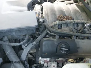 2014 Chevrolet Silverado 1500 Work Truck z VIN 1GCRCPEH1EZ128367, wystawiony jako IAAI lot #43351569 z przebiegiem 218 021 mil mil oraz . Historia ofert i sprzedaży dostępna na DreamBid. Obrazek 20.