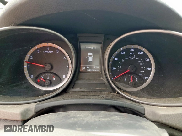 2013 Hyundai Santa Fe Sport z VIN 5XYZU3LB9DG014666, wystawiony jako Copart lot #57304515 z przebiegiem 148 369 mil mil oraz Szkoda całkowita • Salvage title. Historia ofert i sprzedaży dostępna na DreamBid. Obrazek 9.