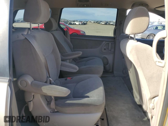 2004 Toyota Sienna CE with VIN 5TDZA23C84S012681, listed as a Copart auction lot 49515985 with 123,875 mi miles and Salvage Title. Bid and sale history available at carsss.com. Image 11.