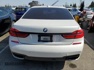 2018 BMW 7 Series 740i with VIN WBA7E2C5XJB214886, listed as a Copart auction lot 57833143 with 39,975 mi miles. Bid and sale history available at carsss.com. Image 6.