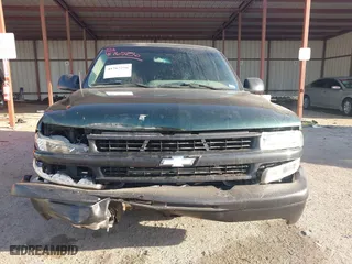 2002 Chevrolet Silverado 1500 with VIN 1GCEC14W12Z159349, listed as a IAAI auction lot 41765256 with 132,934 mi miles. Bid and sale history available at carsss.com. Image 12.