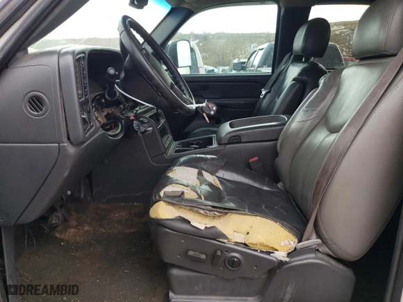 2007 Chevrolet Silverado 2500HD Classic LT3 with VIN 1GCHK29D47E123697, listed as a Copart auction lot 81503044 with 403,199 mi miles and Salvage Title. Bid and sale history available at carsss.com. Image 7.