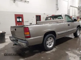 1999 Chevrolet Silverado 1500 LT with VIN 1GCEK14T8XE192646, listed as a IAAI auction lot 41777519 with 289,532 mi miles. Bid and sale history available at carsss.com. Image 4.