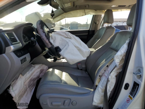 2017 Toyota Highlander Limited with VIN 5TDDZRFH5HS420676, listed as a Copart auction lot 49615725 with 107,080 mi miles and Salvage Title. Bid and sale history available at carsss.com. Image 7.