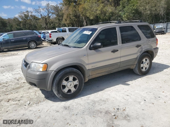 2001 Ford Escape XLT with VIN 1FMYU04141KB50947, listed as a Copart auction lot 47617995 with 132,962 mi miles and Salvage Title. Bid and sale history available at carsss.com. Image 1.