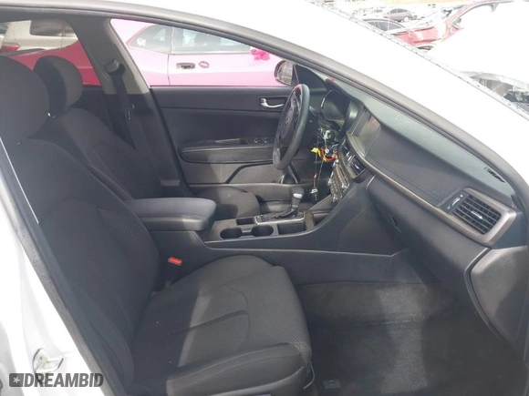 2018 Kia Optima LX with VIN 5XXGT4L30JG263429, listed as a IAAI auction lot 41729317 with 1 mi miles. Bid and sale history available at carsss.com. Image 5.