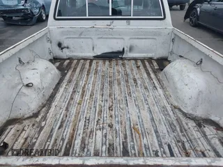 1992 Toyota Pickup DLX with VIN JT4RN93P9N5064411, listed as a IAAI auction lot 41787535 with 170,294 mi miles and . Bid and sale history available at DreamBid. Image 17.