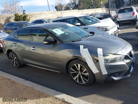 2018 Nissan Maxima SL with VIN 1N4AA6AP0JC363808, listed as a IAAI auction lot 41231430 with 142,955 mi miles. Bid and sale history available at carsss.com. Image 13.