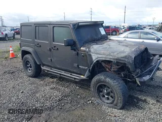 2017 Jeep Wrangler Unlimited Sport с VIN 1C4BJWDG8HL586490, выставлен на аукционе IAAI как лот 42254241 с пробегом Не указан миль и . История ставок и продаж доступна на DreamBid. Изображение 1.