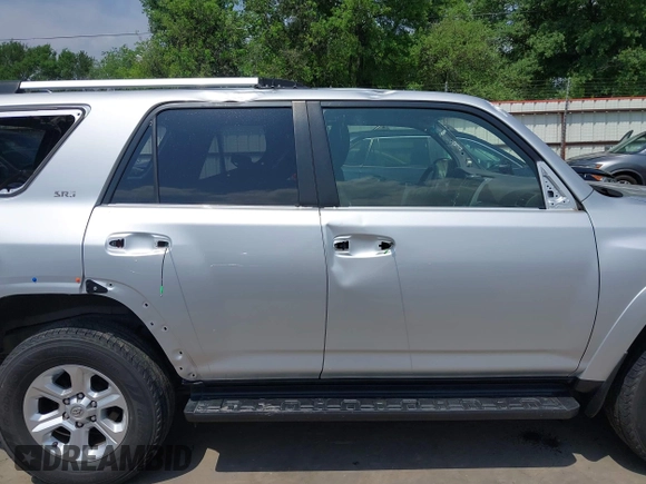 2021 Toyota 4Runner SR5 with VIN JTEMU5JR1M5929960, listed as a IAAI auction lot 41912094 with 90,249 mi miles and . Bid and sale history available at DreamBid. Image 14.