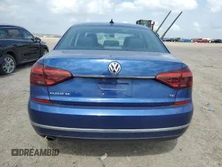 2017 Volkswagen Passat SE z VIN 1VWBT7A34HC005632, wystawiony jako Copart lot #54880335 z przebiegiem 67 425 mil mil oraz Szkoda całkowita • Salvage title. Historia ofert i sprzedaży dostępna na DreamBid. Obrazek 6.