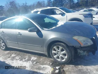 2007 Nissan Maxima 3.5 SE with VIN 1N4BA41E97C801662, listed as a IAAI auction lot 41631887 with 122,446 mi miles. Bid and sale history available at carsss.com. Image 13.