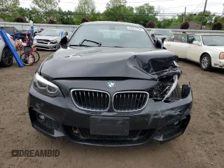 2018 BMW 2 Series 230i xDrive z VIN WBA2J3C52JVA52300, wystawiony jako Copart lot #54372704 z przebiegiem 42 919 mil mil oraz Nie do naprawy • Non repairable. Historia ofert i sprzedaży dostępna na DreamBid. Obrazek 5.