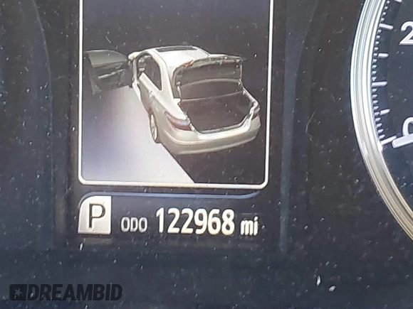 2015 Toyota Camry XLE with VIN 4T1BF1FK7FU023620, listed as a IAAI auction lot 40901262 with 122,968 mi miles. Bid and sale history available at carsss.com. Image 15.