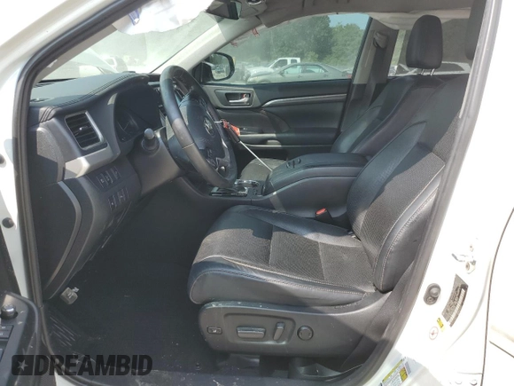 2019 Toyota Highlander Limited with VIN 5TDDZRFH1KS922429, listed as a Copart auction lot 59677795 with 112,405 mi miles and Clean title. Bid and sale history available at DreamBid. Image 7.
