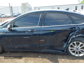 2020 Ford Fusion SE z VIN 3FA6P0HDXLR224898, wystawiony jako IAAI lot #42269794 z przebiegiem 55 023 mil mil oraz . Historia ofert i sprzedaży dostępna na DreamBid. Obrazek 14.