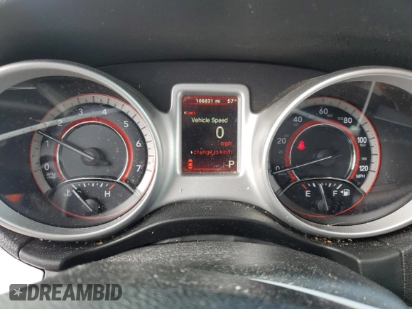 2017 Dodge Journey SXT with VIN 3C4PDCBBXHT685206, listed as a Copart auction lot 49463485 with 186,831 mi miles and Salvage Title. Bid and sale history available at DreamBid. Image 9.