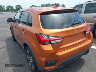 2020 Mitsubishi Outlander ES z VIN JA4AP3AU6LU011367, wystawiony jako IAAI lot #42492493 z przebiegiem 102 745 mil mil oraz . Historia ofert i sprzedaży dostępna na DreamBid. Obrazek 3.