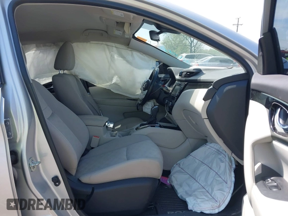 2020 Nissan Rogue Sport SV with VIN JN1BJ1CV5LW548146, listed as a IAAI auction lot 42061550 with 54,380 mi miles. Bid and sale history available at carsss.com. Image 5.