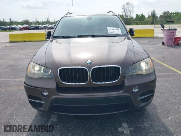 2012 BMW X5 35i z VIN 5UXZV4C53CL991140, wystawiony jako IAAI lot #42312591 z przebiegiem 115 875 mil mil oraz . Historia ofert i sprzedaży dostępna na DreamBid. Obrazek 12.