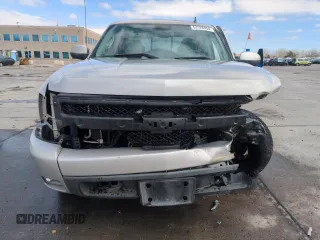 2007 Chevrolet Silverado 1500 LTZ with VIN 1GCEK19077Z643024, listed as a Copart auction lot 52526455 with 122,460 mi miles and Salvage Title. Bid and sale history available at carsss.com. Image 5.