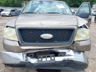 2006 Ford F-150 XLT z VIN 1FTPW12V26KD41974, wystawiony jako IAAI lot #42447667 z przebiegiem 153 884 mil mil oraz . Historia ofert i sprzedaży dostępna na DreamBid. Obrazek 6.