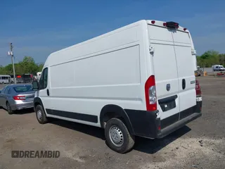 2025 Ram ProMaster Cargo Tradesman with VIN 3C6LRVDG6SE504125, listed as a IAAI auction lot 42158811 with 20,721 mi miles and . Bid and sale history available at carsss.com. Image 3.