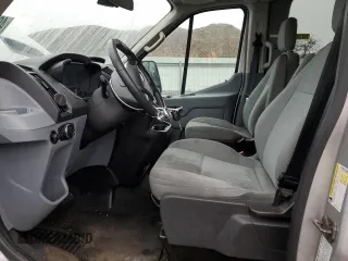 2015 Ford Transit XL z VIN 1FBVU4XG3FKA36240, wystawiony jako Copart lot #49159275 z przebiegiem 123 852 mil mil oraz Szkody całkowita. Historia ofert i sprzedaży dostępna na DreamBid. Obrazek 7.